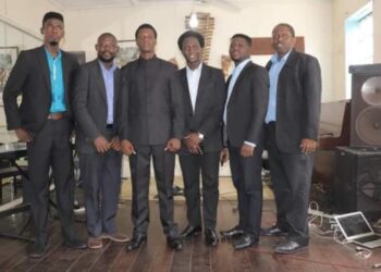 Groovy Colours Band to Visit China