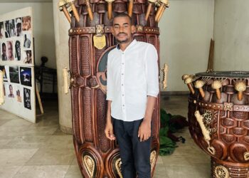 The National Theater of Ghana: A Cultural Jewel Explored by Salone Adventure Founder